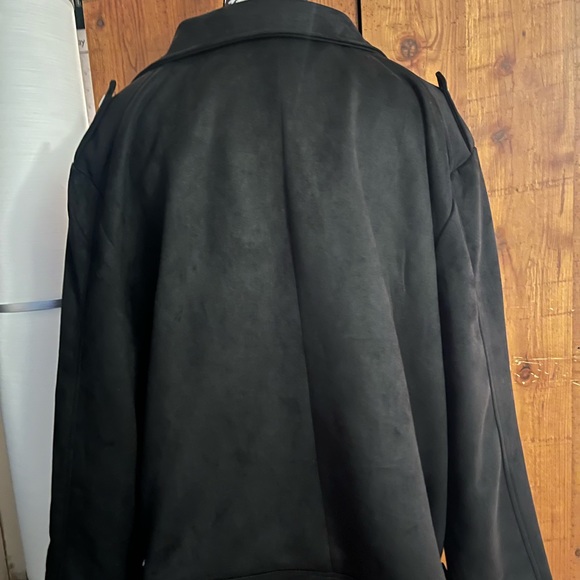 Brand new suede jacket - Picture 12 of 16